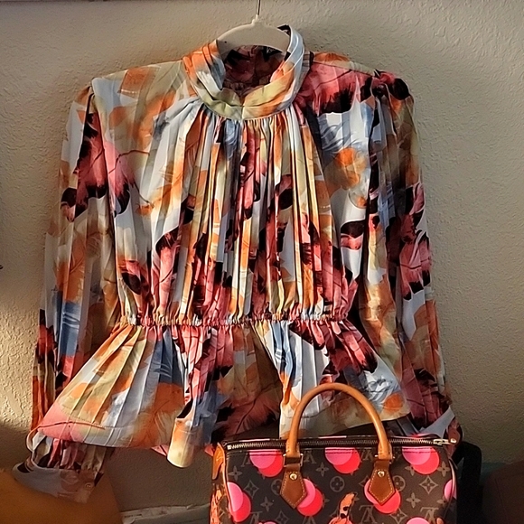 Dresses & Skirts - Kosmios! BLOUSE